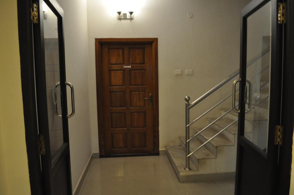 Apartment Jyothi *