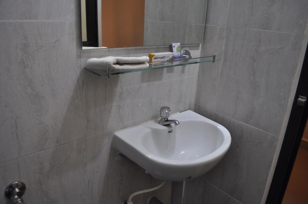 Jyothi Apartment